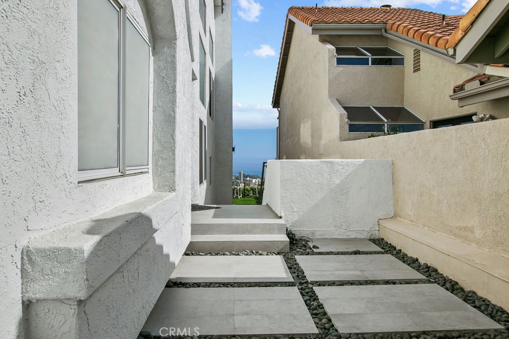 Regatta (REG) - Residential Lease