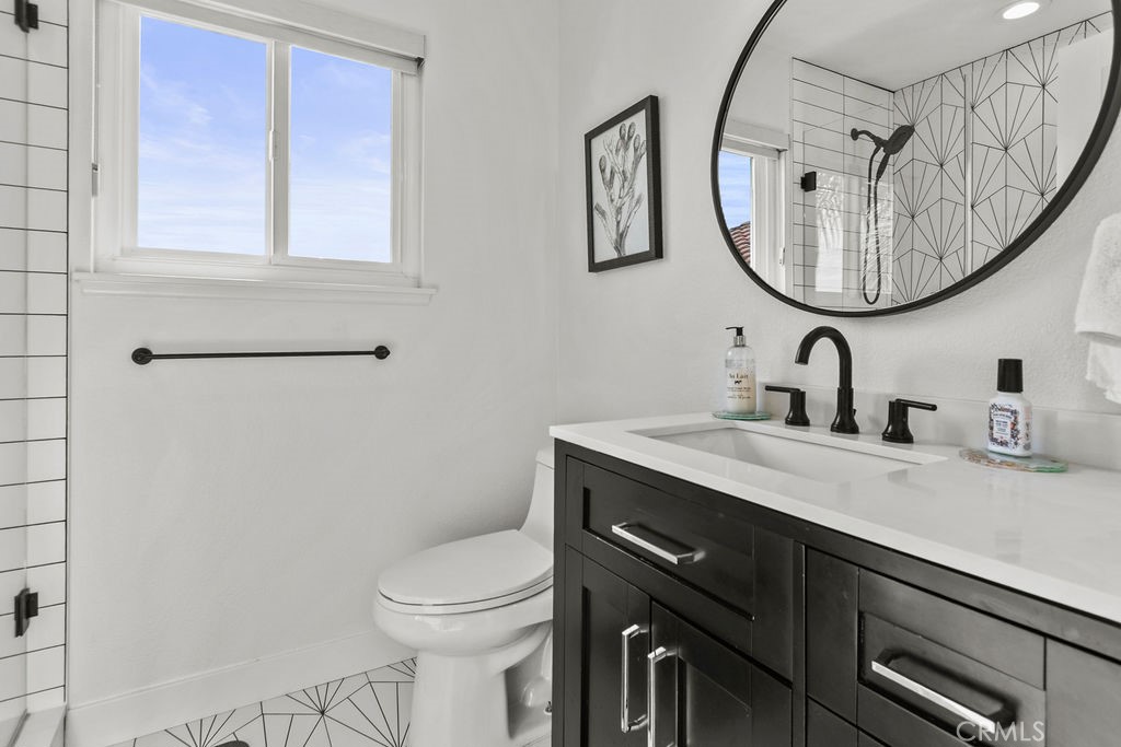 Regatta (REG) - Residential Lease