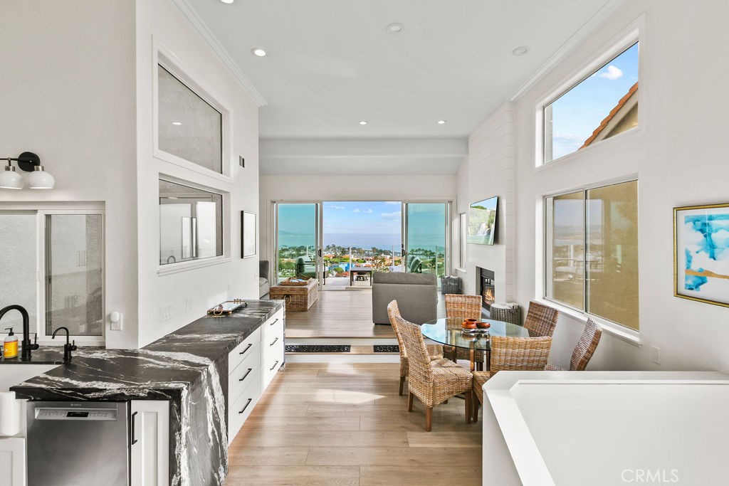 Regatta (REG) - Residential Lease