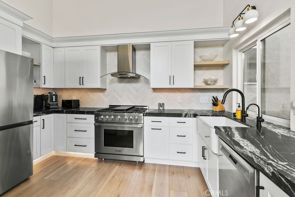 Regatta (REG) - Residential Lease