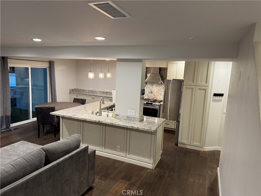 30724 CALLE RESPLENDOR