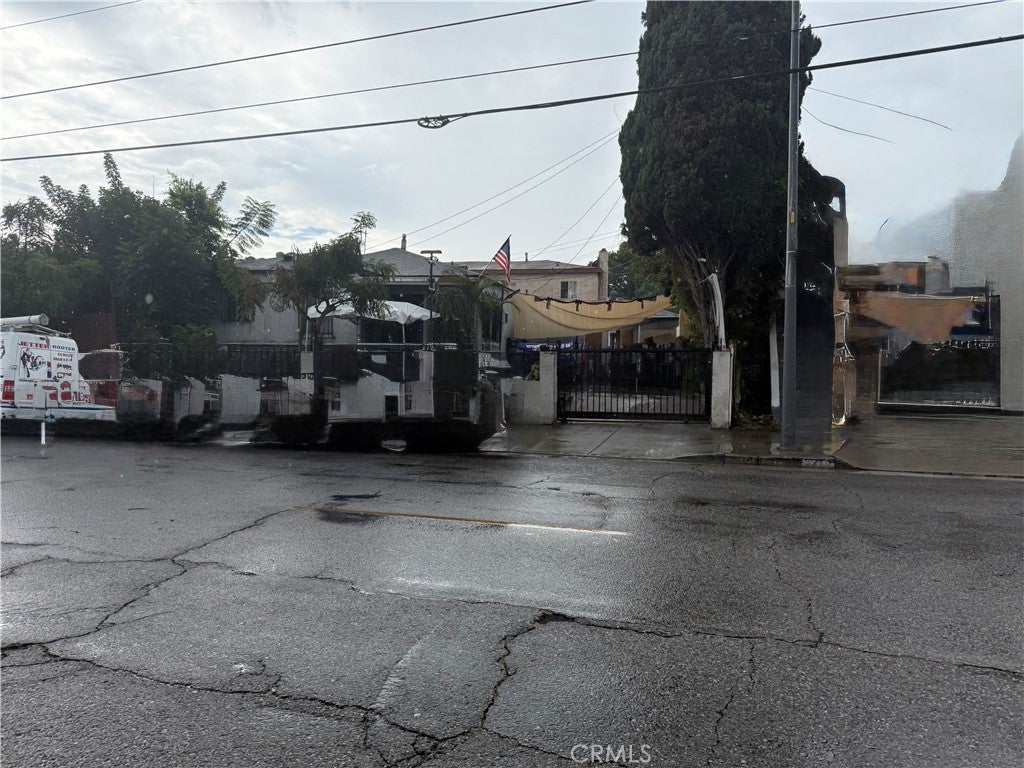 3276 Randolph ST, Huntington Park CA 90255