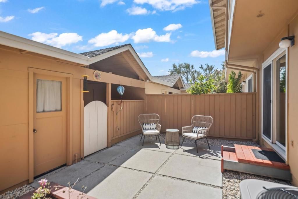 listing image 130722283167962788984