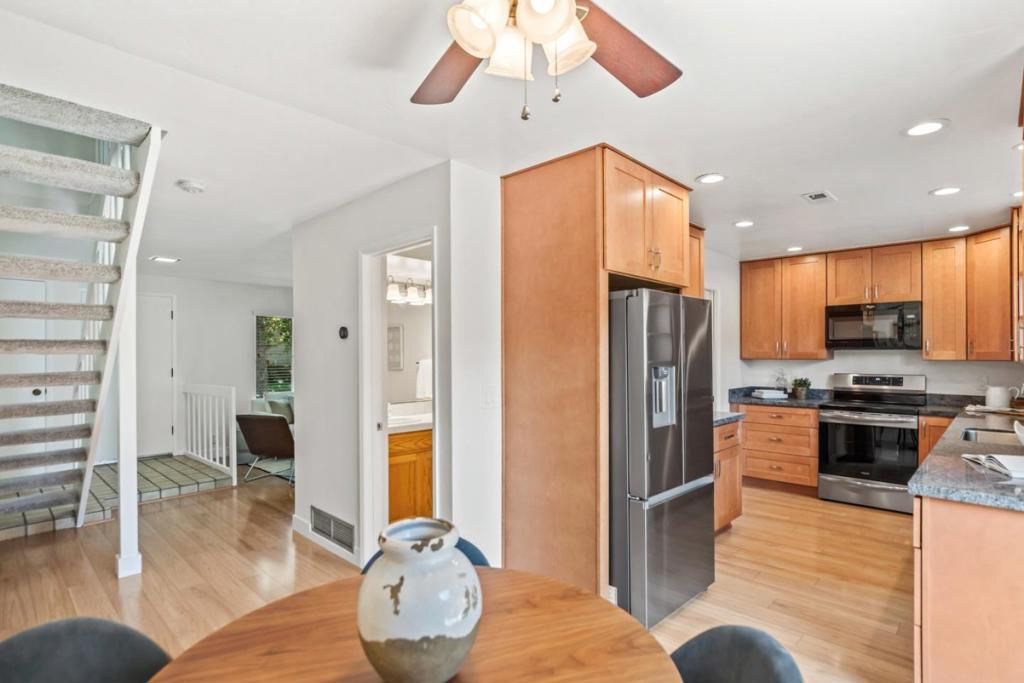 listing image 130723253819087499577