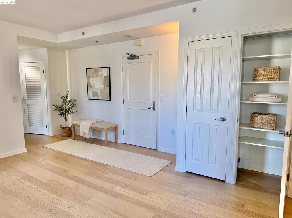 140 South Van Ness Ave 529