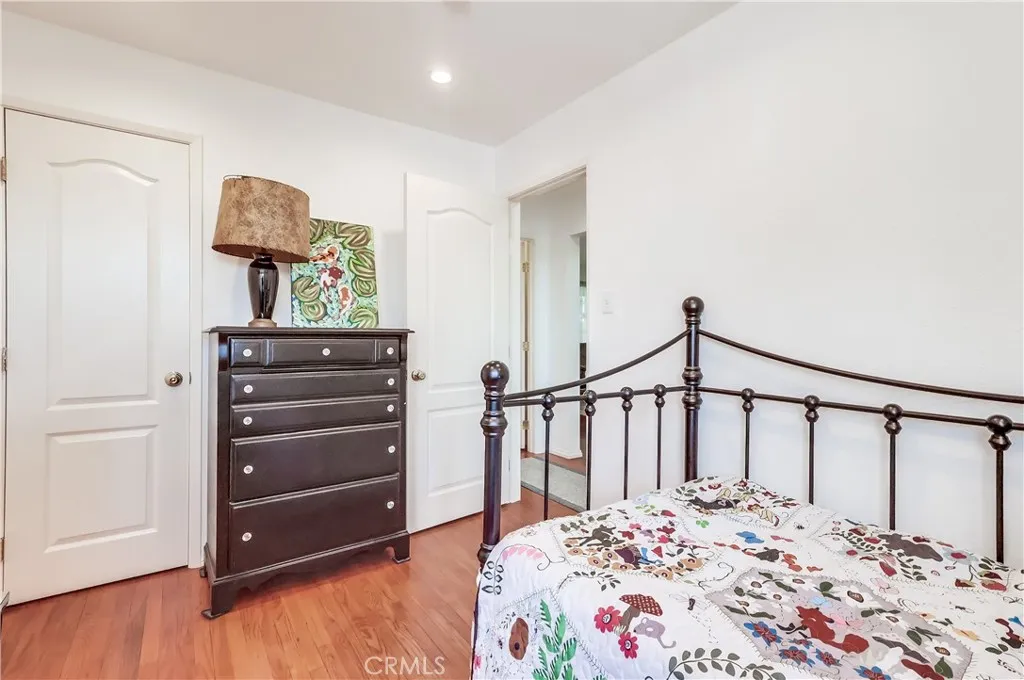 Tujunga, California 91042, United States, 2 Bedrooms Bedrooms, ,1 BathroomBathrooms,Residential,Active,200890