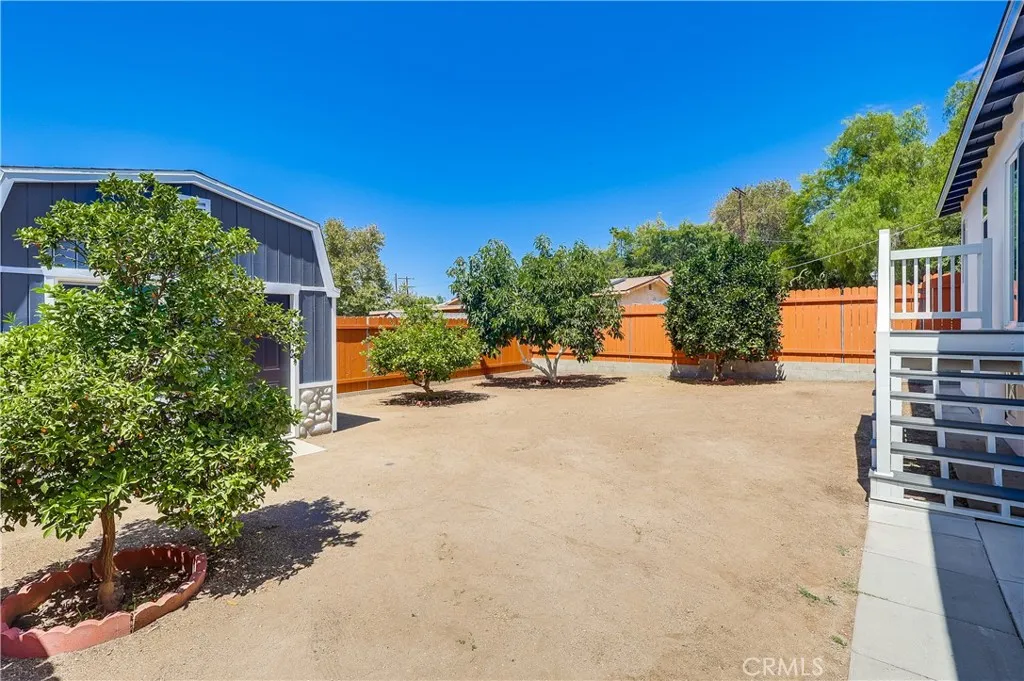 Tujunga, California 91042, United States, 2 Bedrooms Bedrooms, ,1 BathroomBathrooms,Residential,Active,200890