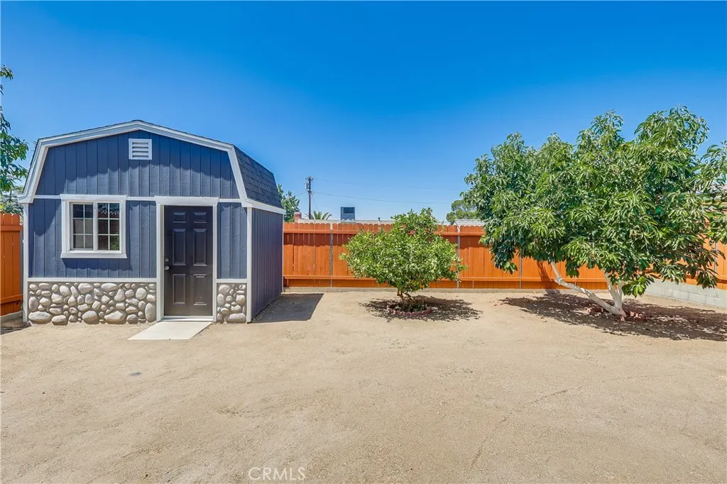 Tujunga, California 91042, United States, 2 Bedrooms Bedrooms, ,1 BathroomBathrooms,Residential,Active,200890