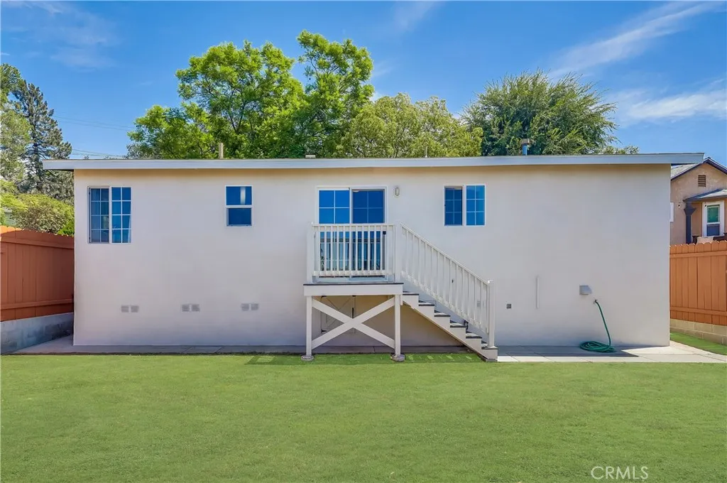 Tujunga, California 91042, United States, 2 Bedrooms Bedrooms, ,1 BathroomBathrooms,Residential,Active,200890