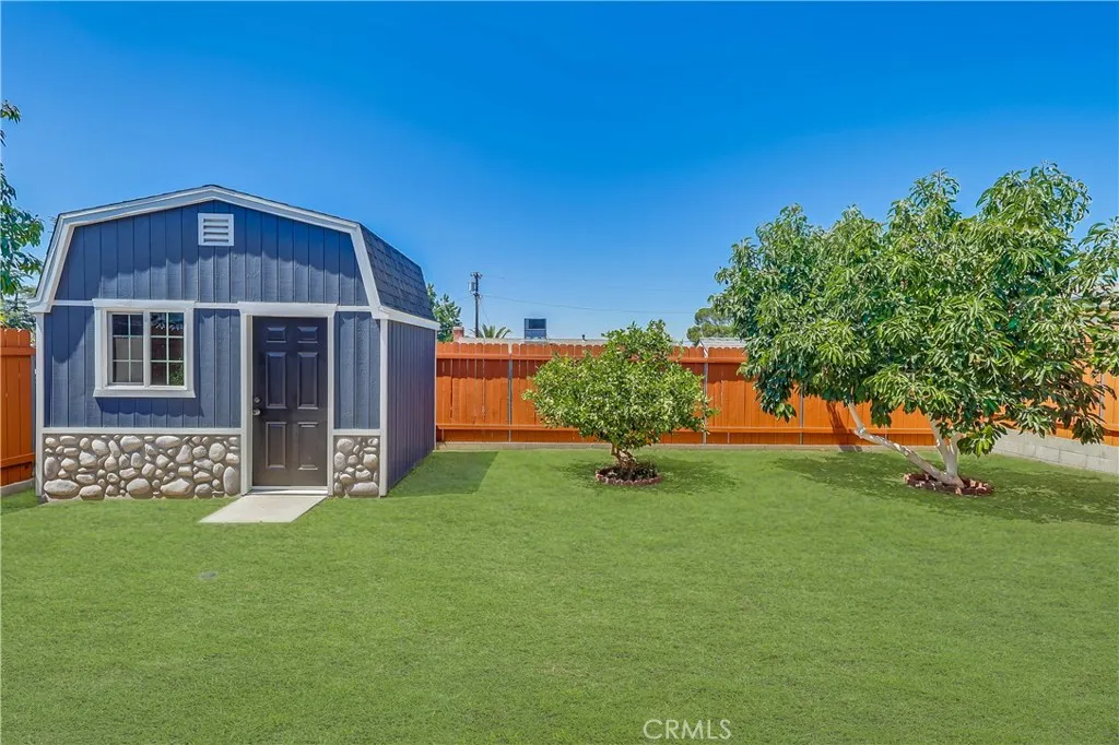 Tujunga, California 91042, United States, 2 Bedrooms Bedrooms, ,1 BathroomBathrooms,Residential,Active,200890