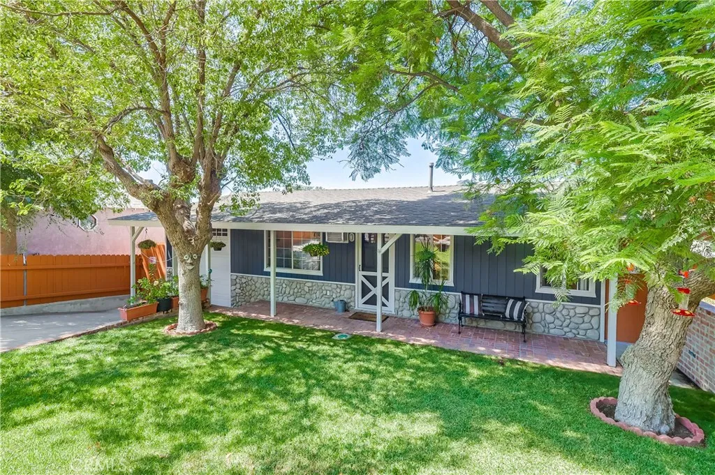 Tujunga, California 91042, United States, 2 Bedrooms Bedrooms, ,1 BathroomBathrooms,Residential,Active,200890