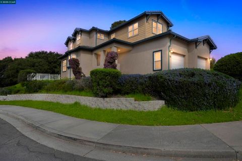 Photo of 213 N Rancho Place Pl, El Sobrante, CA 94803 (MLS # 41118018)