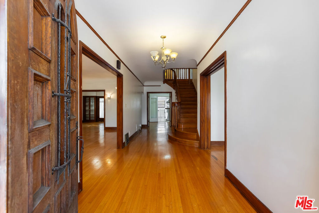 955 S Highland Avenue