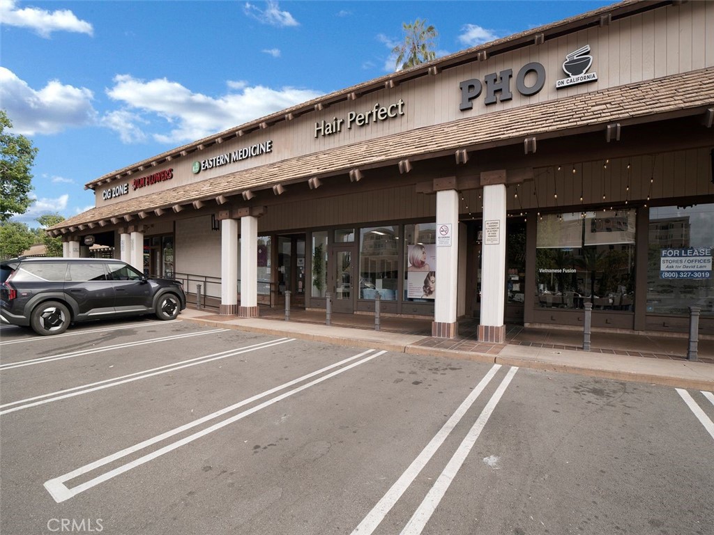135 W California Boulevard