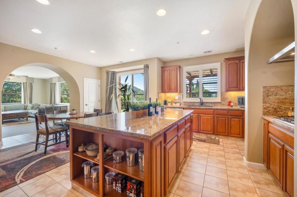 listing image 130724005192179797144