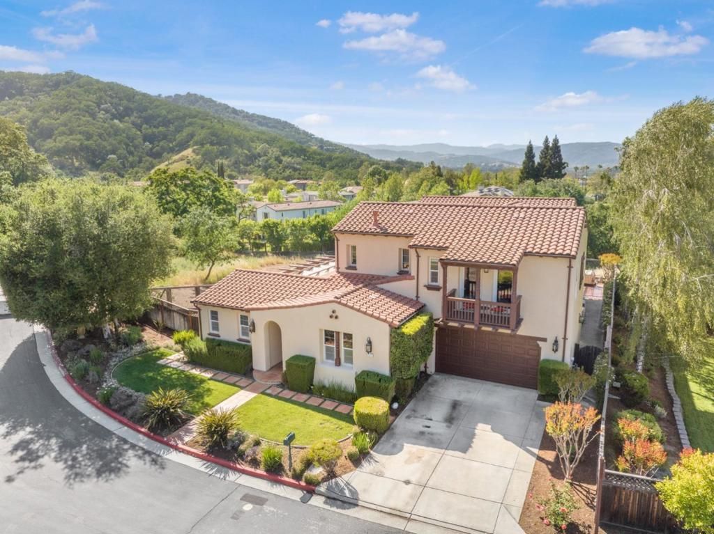 listing image 130724656405315552210
