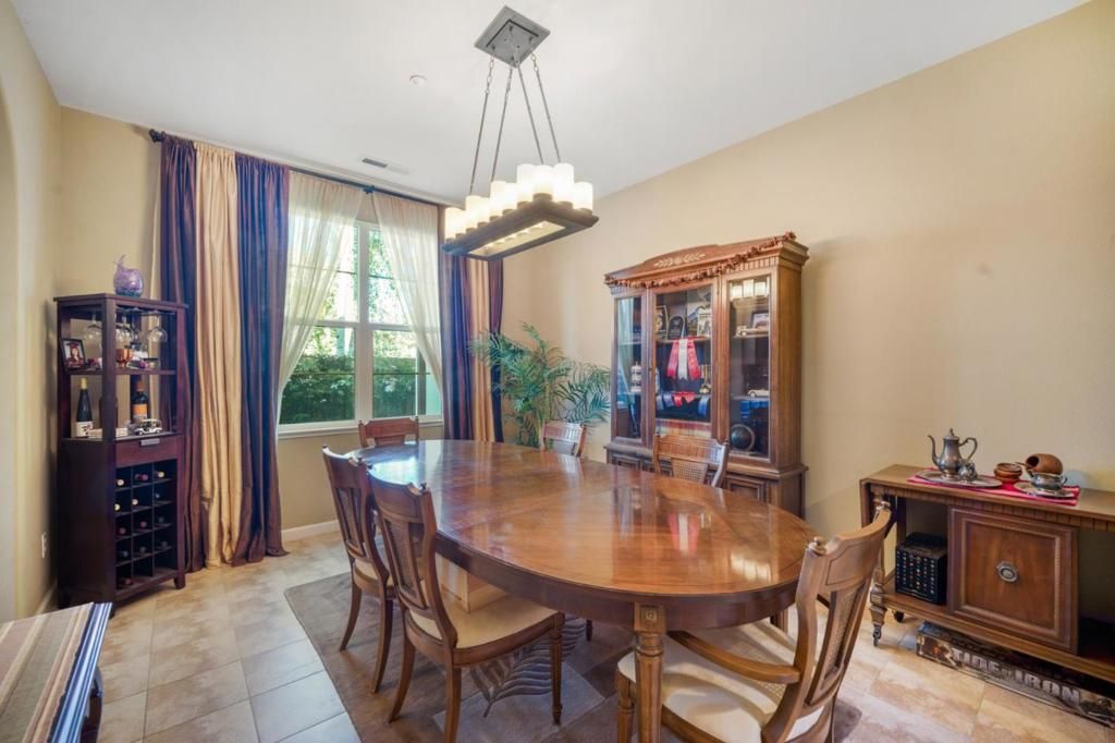 listing image 130721071547898133468