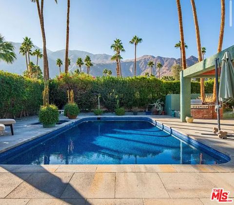 Photo of 817 N Via Monte Vista, Palm Springs, CA 92262 (MLS # 25523001)