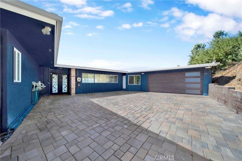 Photo of 217 Cumberland RD, Glendale, CA 91202 (MLS # GD26230108)