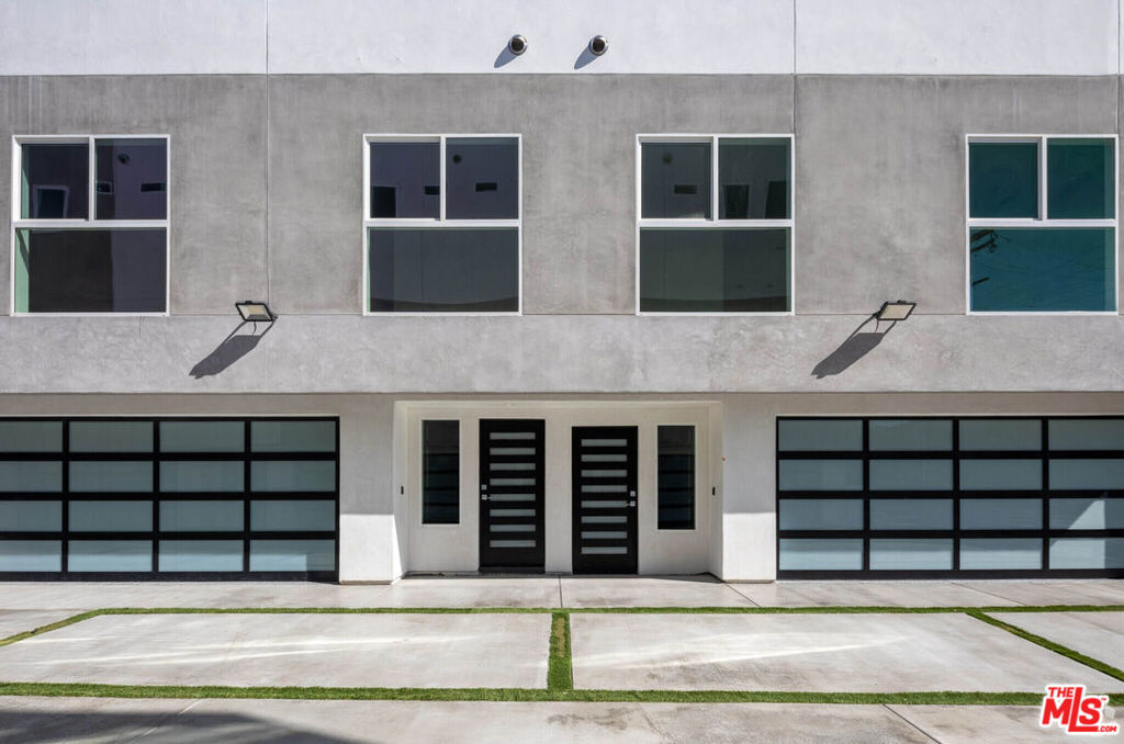 5655 Hazeltine Street