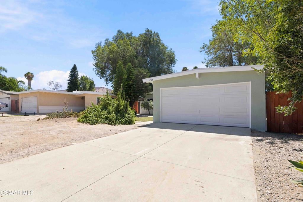 4328 Shopping Lane