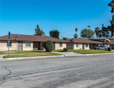 Photo of 560 N 2nd Street, Colton, CA 92324 (MLS # CV26221791)