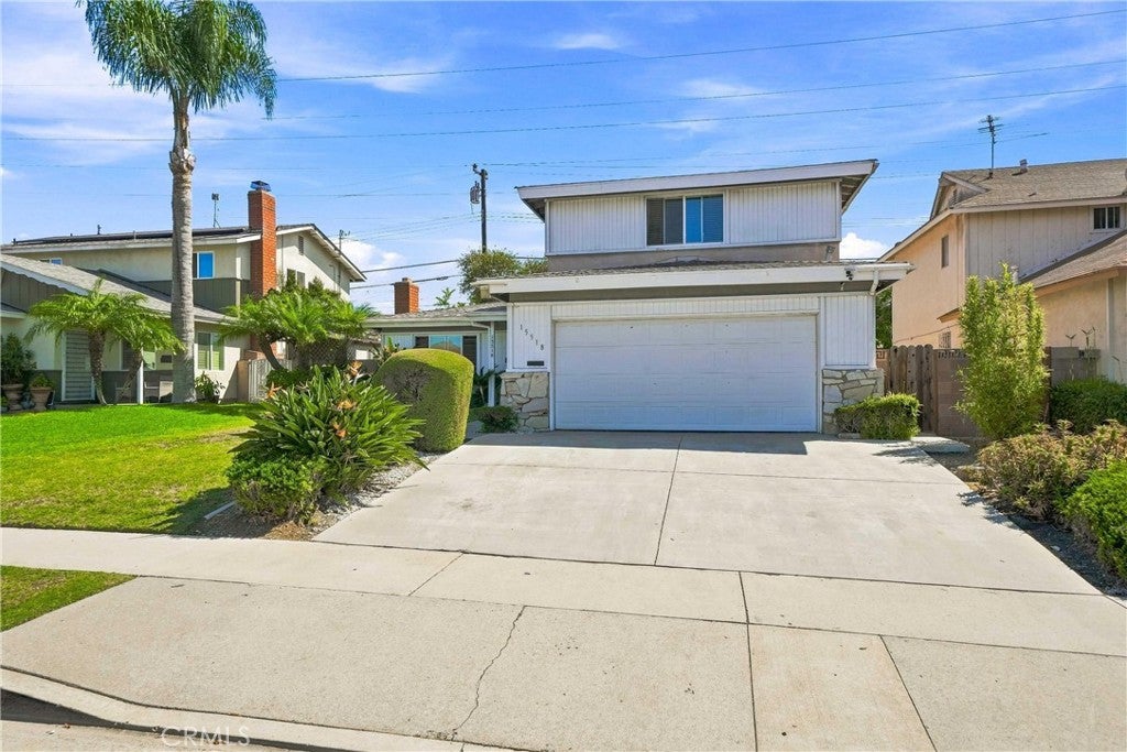 15518 S Stanford AVE