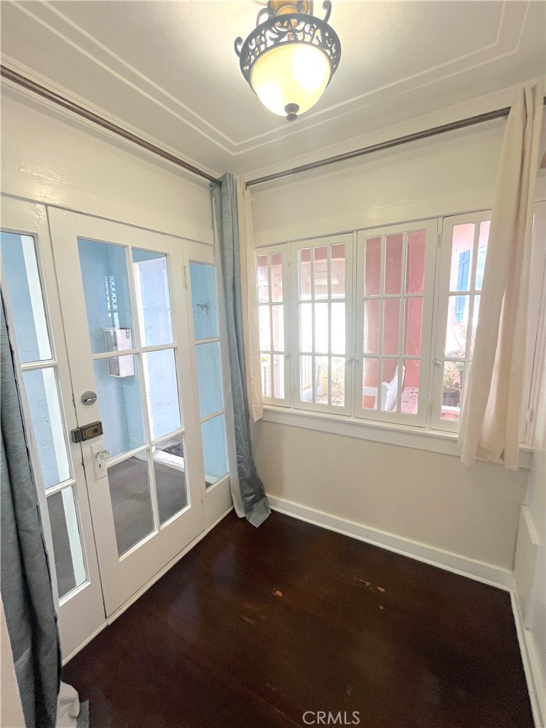 Main Beach (BCH) - Residential Lease