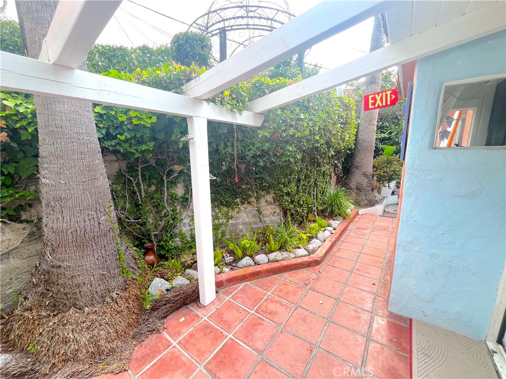Main Beach (BCH) - Residential Lease