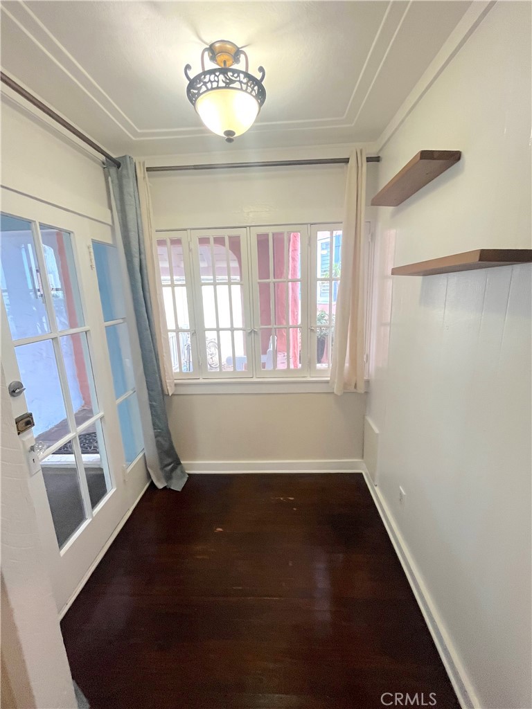 Main Beach (BCH) - Residential Lease