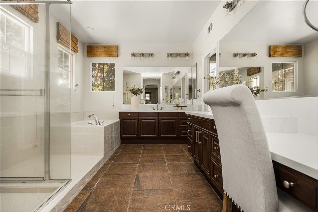 6 Thorn Hill, Irvine CA 92602 - Photo 18