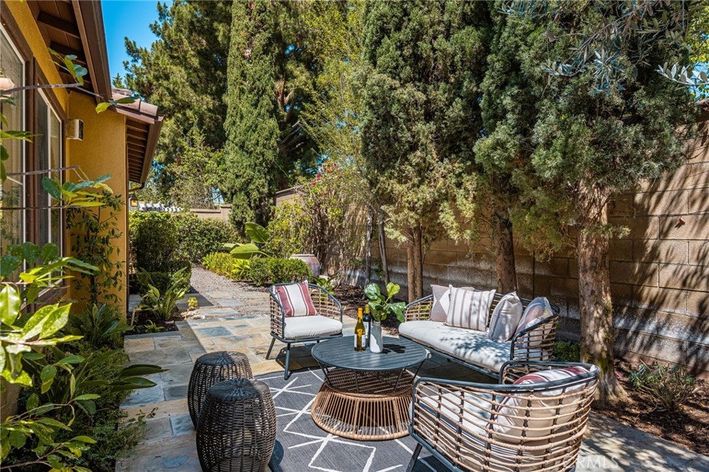 6 Thorn Hill, Irvine CA 92602 - Photo 27