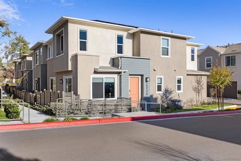 12124 Riley Ln San Diego CA 92128