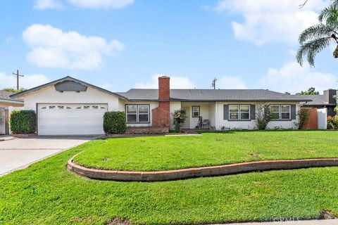 2726 E Diana Avenue Anaheim CA 92806