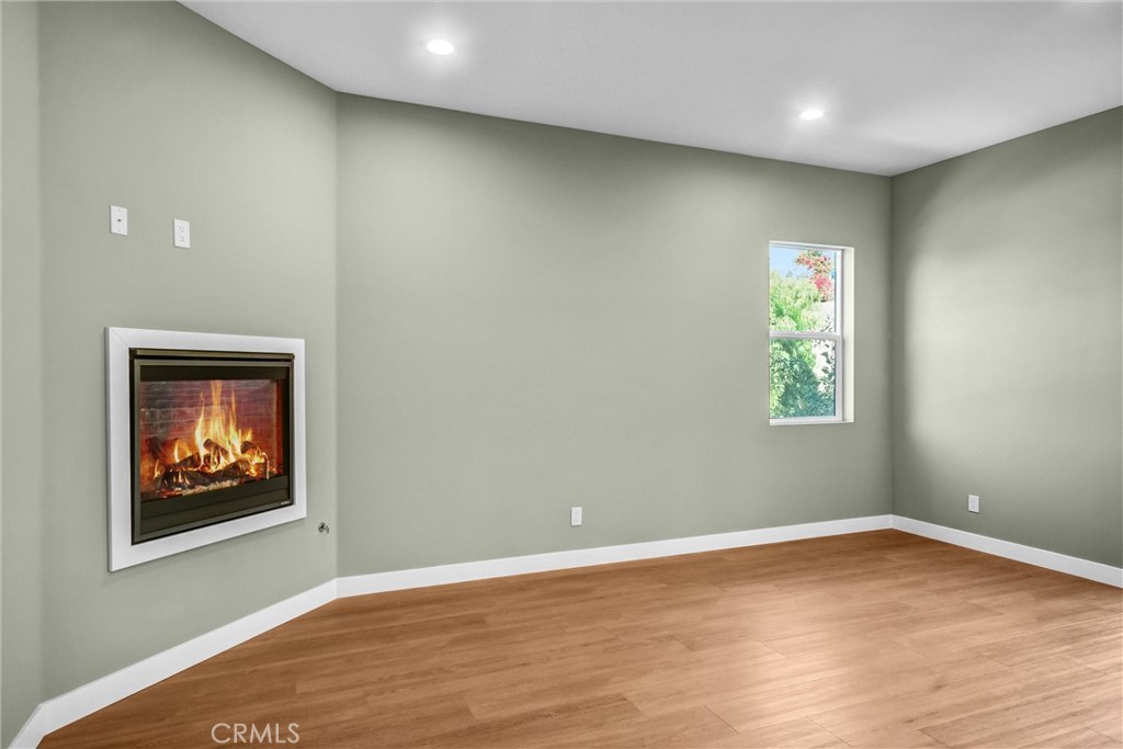 693 Castlehill Drive