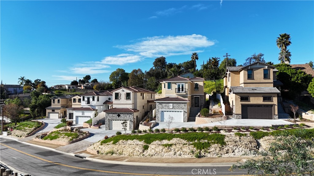 693 Castlehill Drive