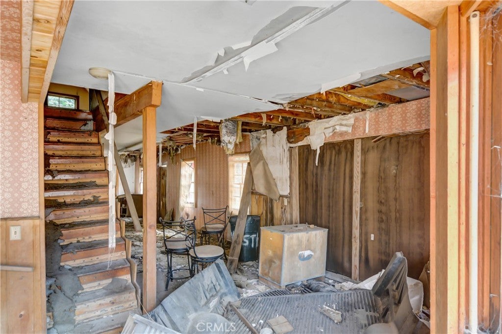 26374 Apache Trail