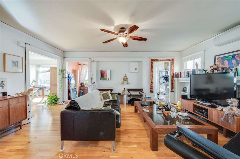 3215 Sherwood Avenue