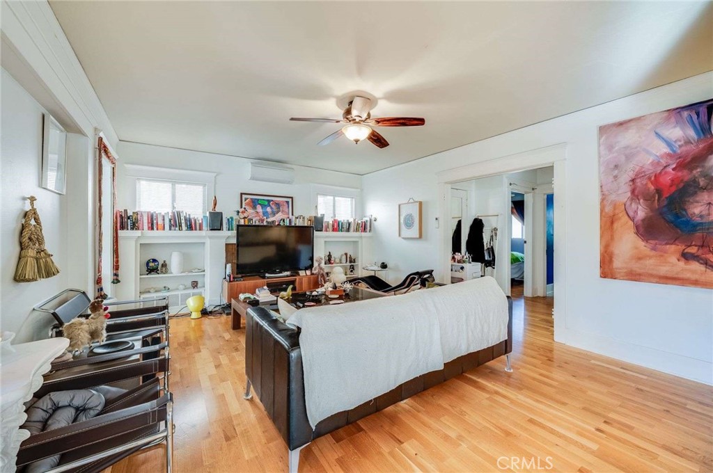 3215 Sherwood Avenue