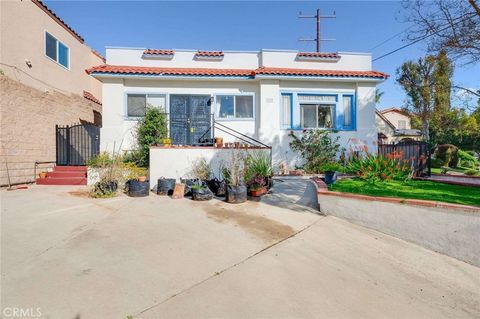 Photo of 3215 Sherwood Avenue, Alhambra, CA 91801 (MLS # PF26027127)