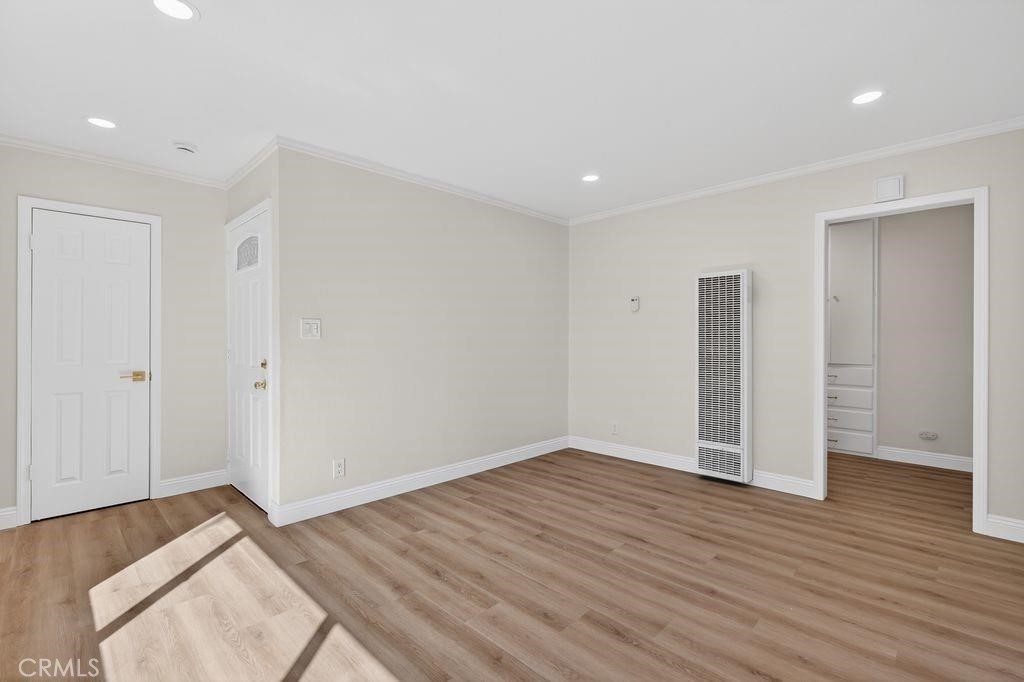 925 E Appleton