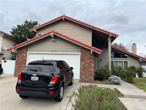 11735 Quartz Fountain Valley CA 92708