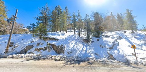Photo of 0 Hilltop Boulevard, Running Springs, CA 92382 (MLS # ND25270327)