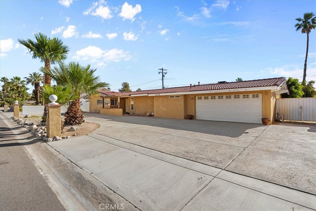 2330 N San Antonio