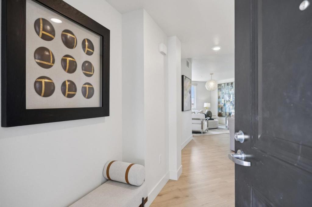 657 Walnut Street 548