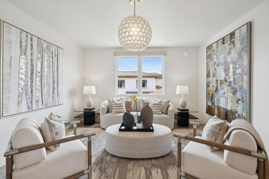 657 Walnut Street 548