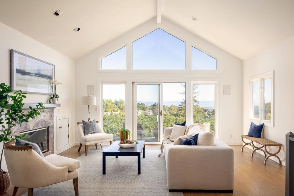 Properties 1 530 Live Oak Lane