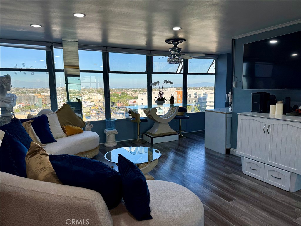 100 Atlantic Avenue 1012