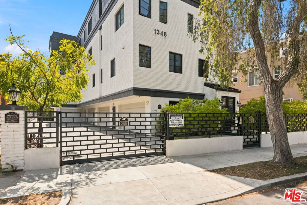 1348 S Burnside Avenue