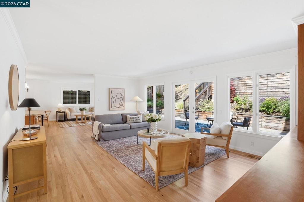 Photo of 27 Whitehall Dr Dr, Orinda, CA 94563 (MLS # 41127907)